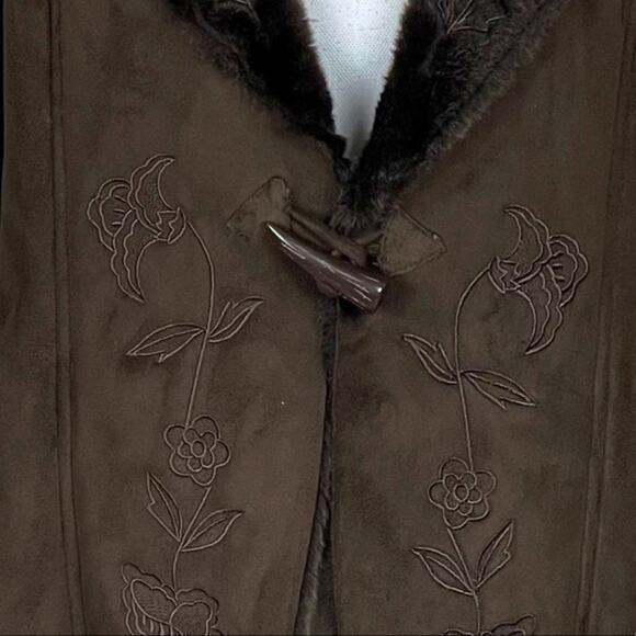 Essentials by Milano Vegan Suede & Fur Embroidered Coat NWOT Size L - Picture 3 of 12